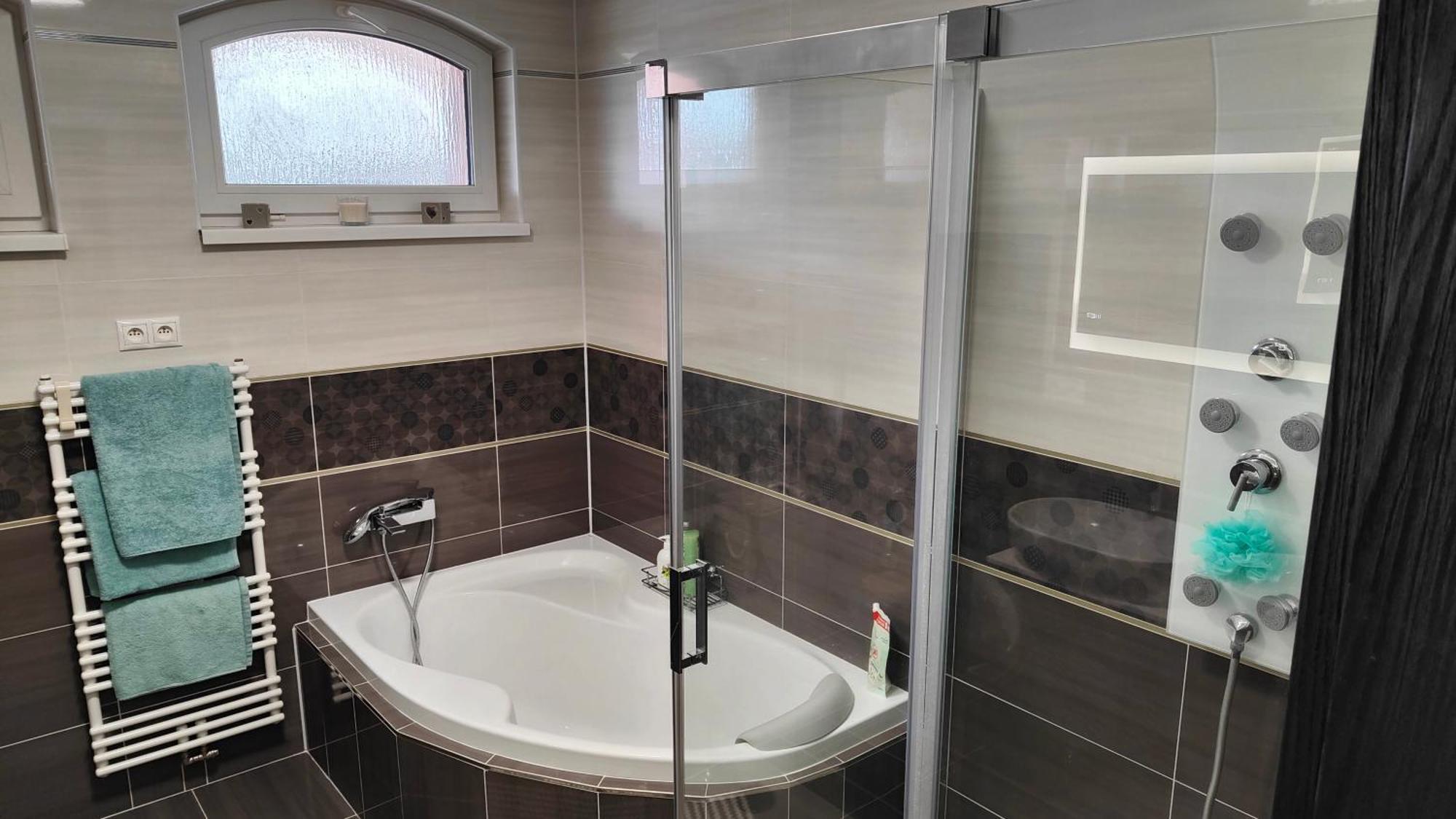 Apartmany - Vinarstvi Igor Herzan Prusanky ภายนอก รูปภาพ