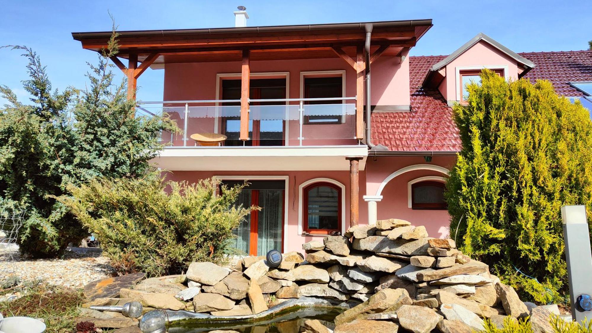 Apartmany - Vinarstvi Igor Herzan Prusanky ภายนอก รูปภาพ